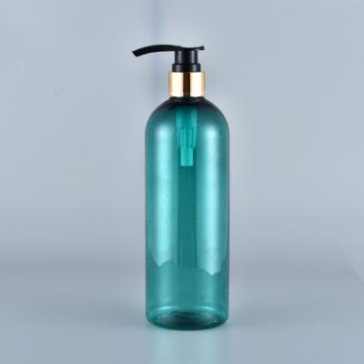 China Personal Care 750ml PET Plastic Transparent Blue Bottle With Black Pump For Shampoo for sale