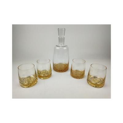 China Hot Selling Europe Whiskey Decanter and Crafted Glass Glasses Set Elegant Whiskey Decanter for sale