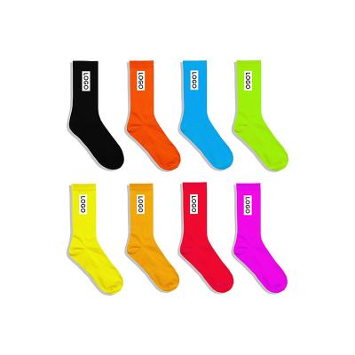 China Yiheng Breathable Breathable Custom Socks Wholesale Men Women Fashion Jacquard Knitting Logo Socks Custom Made for sale