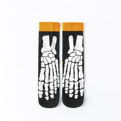 China Yiheng Halloween Socks Novelty Breathable Custom Tube Bone Breathable Luminous Socks For Holiday for sale