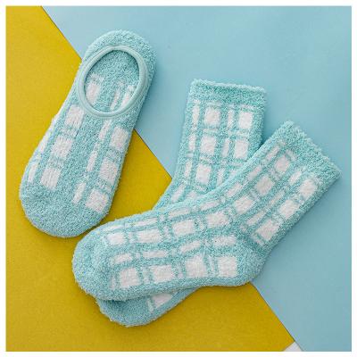 China Yiheng Breathable Women Warm Fuzzy Fluffy Socks Super Soft Comfortable Home Slipper Socks for sale