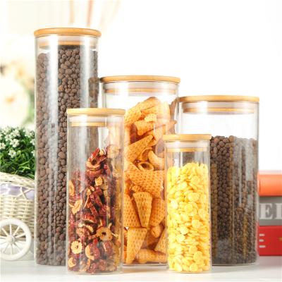 China Clear household products kitchen storage tank candy storage tank round high borosilicate glass jar for sale