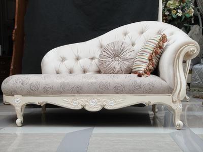 China A madeira cinzelou a antiguidade francesa Chaise Lounge Golden White luxuosa à venda