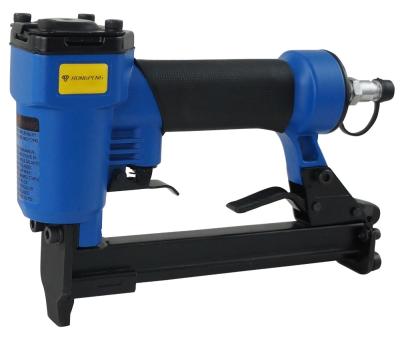 China RONGPENG High Industrial Grade Air Nailer Pneumatic Lightweight Stapler 1000000 times for sale