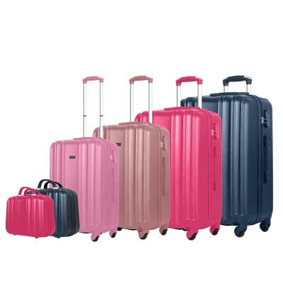 China Latest Lightweight Durable Thrown Luggage Suitcase Size Large Size Travel Bag Trolley Baggage Sets for sale