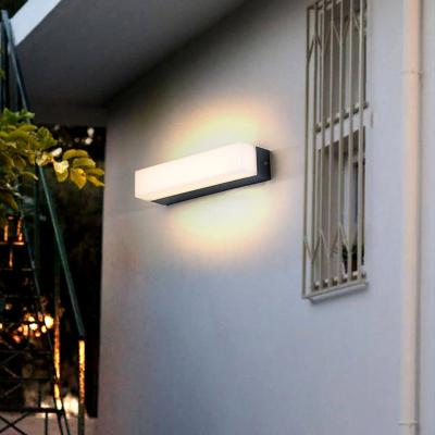 China PC BOO IP65 Waterproof LED Wall Mounted Light for sale