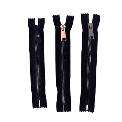 China Automatic Lock Colored Plastic Clothes Nylon Zipper Custom Zipper For Garment for sale