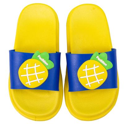 China Summer Light Children Fruit Printing Non Slip Slipper Light Hole Shoes Boy Girls Indoor Outdoor Sandals for sale