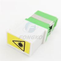 China De autoblindapc Simplex Singlemode Witte Groene Shell van de de Adapterssc/apc Vezel van de metaalgranaatscherf Optische Adapter Te koop