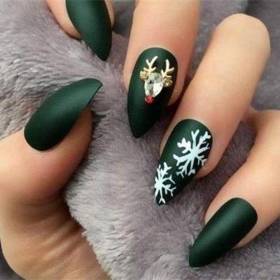 China Easy Apply Xmas Elk Fake Nail Fashion 3d Snowflake Christmas Tree Older Press On Long Almond Artificial Nails for sale