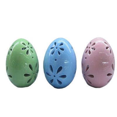 China Ceramic Cute Cartoon Egg House With Rabbit For Easter Garden Party Hanging Decoration for sale