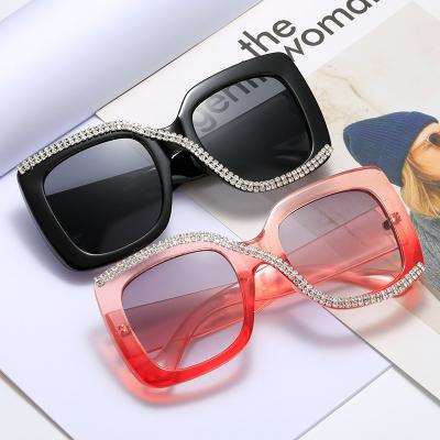 China Fashion sunglasses 2021 new European and American diamond-studded sunglasses the same lenses shape square sunglasses 10690 for sale