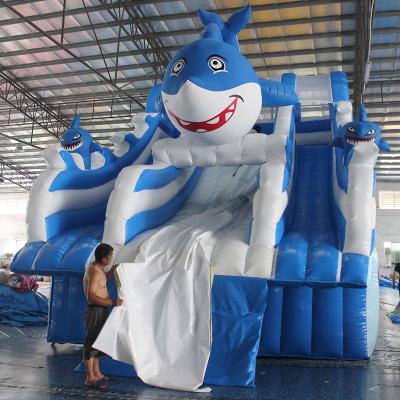 중국 Customized inflatable kids slide inflatable water slide for pool cheap inflatable PVC slide with shark shape 판매용