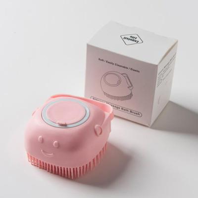 China Sustainable Pet Bristle Cleaning Bath Brush Dog Grooming Shower Brush Pets Bathing Products for sale