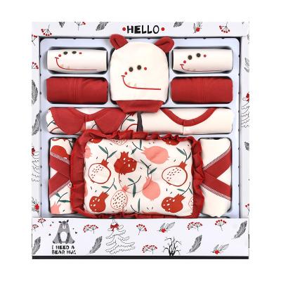 China Breathable High Quality Luxury Baby Essentials Set Newborn Body Romper Set Suit Gift Box for sale