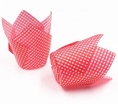 China Square Lattice Disposable Baking Paper Cup For Cupcake Muffin Liners Muffin Baking Paper for sale