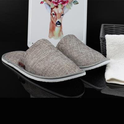 China Modern Wedding Team Bride Fur Slippers Washable Waffle Slippers Cotton Fuzzy Spa Hotel Slippers for sale