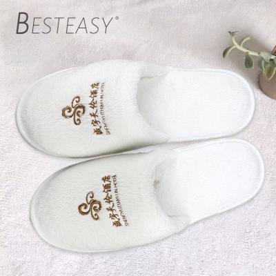 China Women Men Summer Home Ladies Wholesale Furry Woman's Bedroom Slipper Sneaker Designer Famous Brands Woman for sale