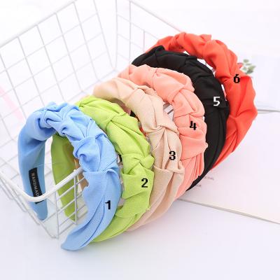 China Simple concise women's hair band fashion wholesales new women's wide hair band hair accessories braid band custom made solid color headband for sale