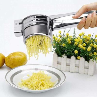 China Sustainable Wholesale Kitchen Tool Stainless Steel Potato Ricer Vegetable Fruit Press Maker Potato Mashers for sale