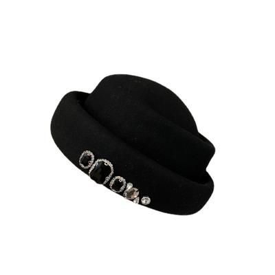 China Party Rhinestone Woolen Hat Korean Big Head Circumference Autumn Winter Korean Versatile Beret Fashionable Westernized Painter Hat for sale