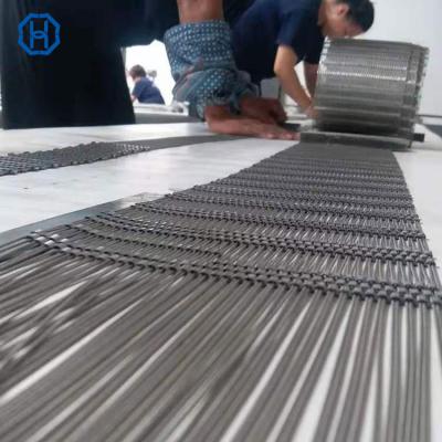 China Plain / Twill / Dutch weave ss316 stainless steel anti-theft flexible wire rope mesh netting for window protection for sale