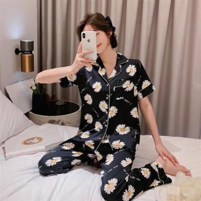 China Factory wholesale women's thermal short sleeve pants and satin cardigan home wear pajamas women size for sale