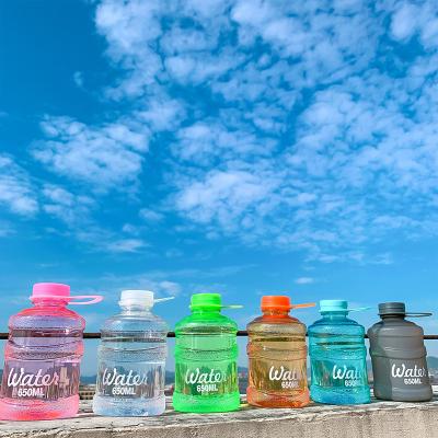 China New Milk Tea Transparent Creative Portable Plastic Bucket Water Bottle Cute Square Portable Plastic Water Bottles Drinkware Beverage Bottles for sale