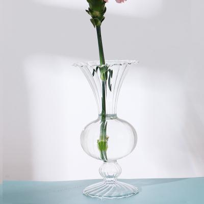 China Modern Master Grade Frosted Cylinder Clear Glass Flower Vase Glass Vase for sale