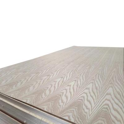 China Natural Poplar Wood Veneer Laminated Fancy Plywood Sheet For Decoration for sale