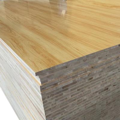 China cheap 18mm pine falcata core colors melamine faced block board price for sale