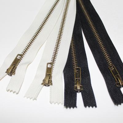 China Other Customized Sliver Teeth Open End Metal Zipper for sale