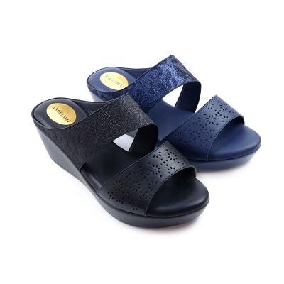 China New Design Chunky Sandals Women Wedges Comfort Sandals Ladies Anti-Slippery Soft Bottom Platform Slippers For Women for sale