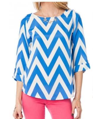 China Fashion Chevron Print Half Sleeve Womnes Tee Shirt In Blue / White Color for sale