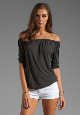 China Sexy Black Off Shoulder Rayon Ladies Tee Shirts Long Sleeve For Summer for sale