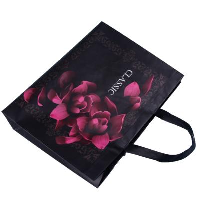 China Guaranteed Unique Fashion Handled Quality Custom Foldable Recycled Non Woven Tote Bag for sale