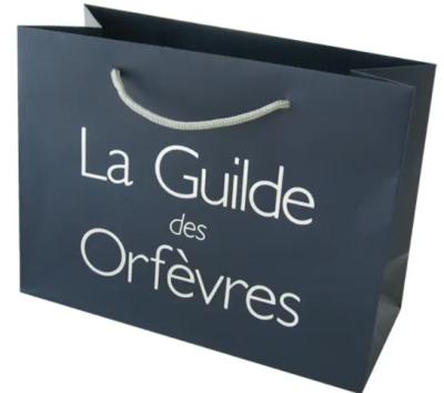 Chine Sac de magasinage de luxe réutilisable sac de cadeau d'emballage de Noël personnalisé sacs de papier kraft à vendre