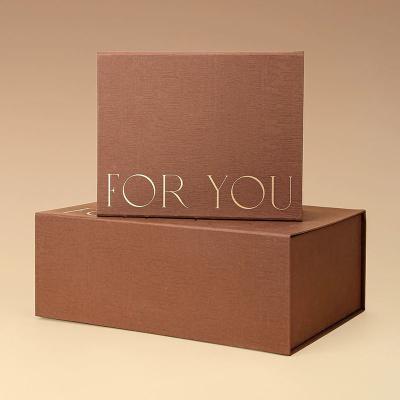 China Silk Lining Magnet Rigid Candle Gift Paper Packaging Box With Logo for sale