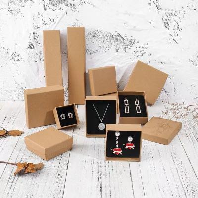 China Ausgezeichnete Klappgeschenk-Box Schmuck/Uhr zu verkaufen