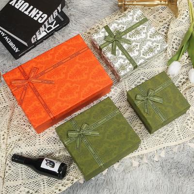 China Exquisite starre Geschenkbox Souvenir Geschenkbox kundenspezifisches Farblogo Parfüm und Gewürz Blumenbox zu verkaufen