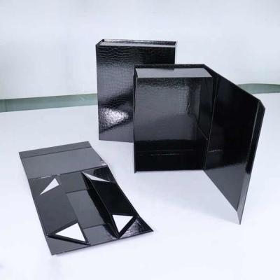 China Wholesale Custom Gift Cosmetics Clothing Packaging Black Specialty Crocodile Leather Magnetic Folding Box for sale