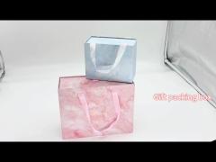 Hand-held packaging gift box