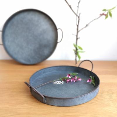 China Factory Direct Sale Sustainable Wrought Iron Made Round Old Tray Minimalist Round Storage Basket for sale