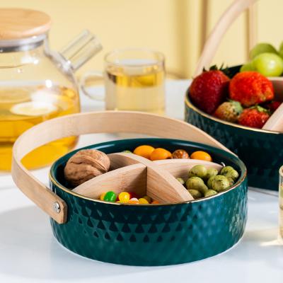 China Sustainable Wholesale Fashionable Portable Picnic Fruit Food Basket Storage Basket for sale