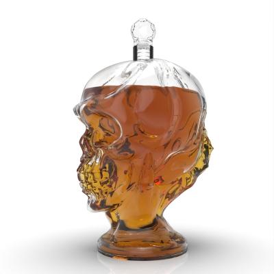 China 2022 New Antique Design Glass Whiskey Skull Shaped Bottle for sale