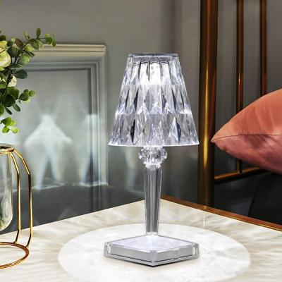 China Modern luxury bedroom Crystal Table Lamp creative transparent led desk reading lamp post-modern new style for sale