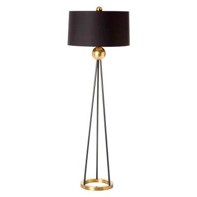 China Wholesales Modern Gold Modern Light Lamp Standing Lamps With Tripod Stand for sale