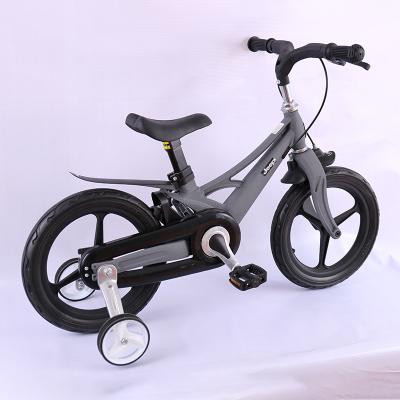 China Magnesium Alloy Boys Red Black Girls Kids Bike 2 Hand Brakes Bicycles With Training Wheels Children's Bicycles 6-9 for sale