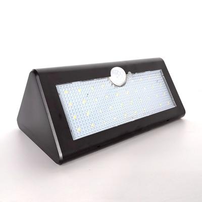 China Outdoor Solar Home and Garden Yard Wall Lights for sale