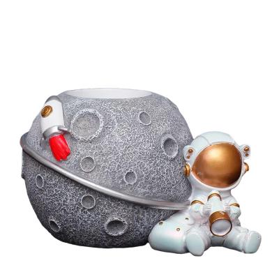 China Multifunctional Pencil Holder Astronaut Pen Bucket Student Stationery Desktop Ornament Astronaut Desktop Ornament Desktop Ornament Gift for sale